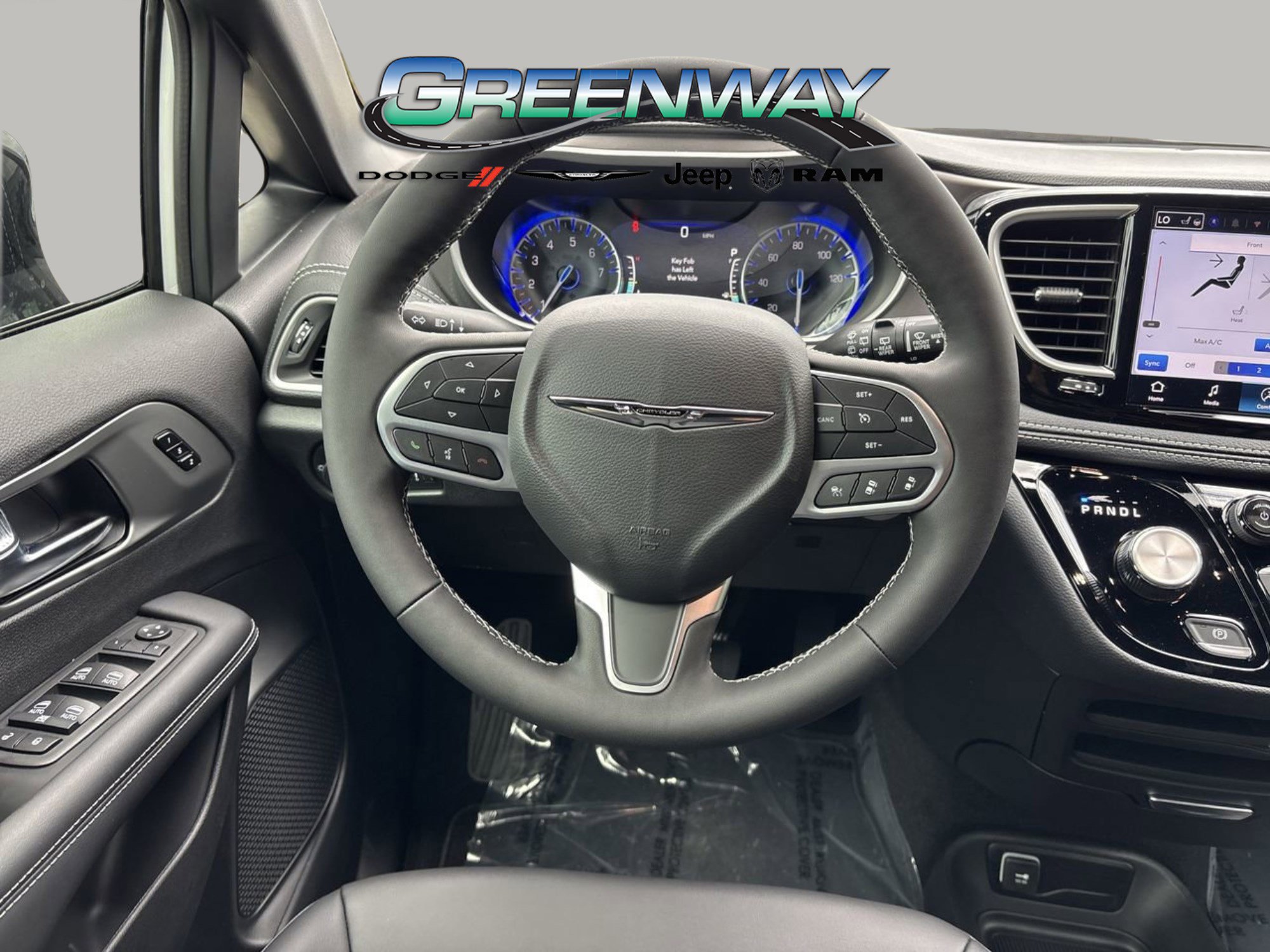 New 2026 Chrysler Pacifica Select image 13