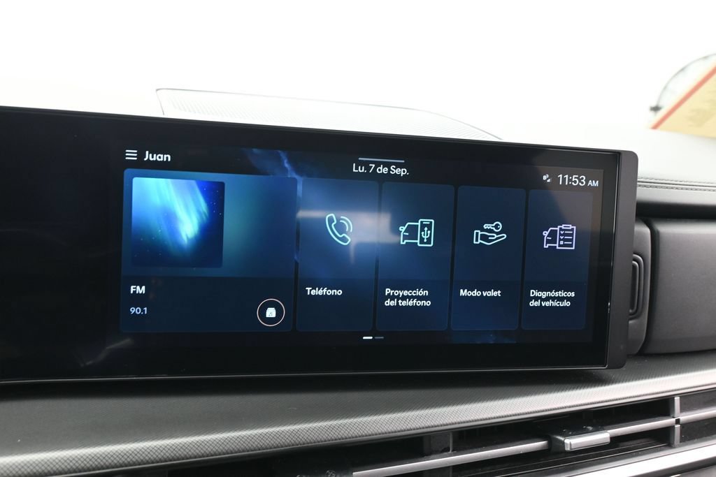 Used 2025 Hyundai Santa Fe SE FWD image 21