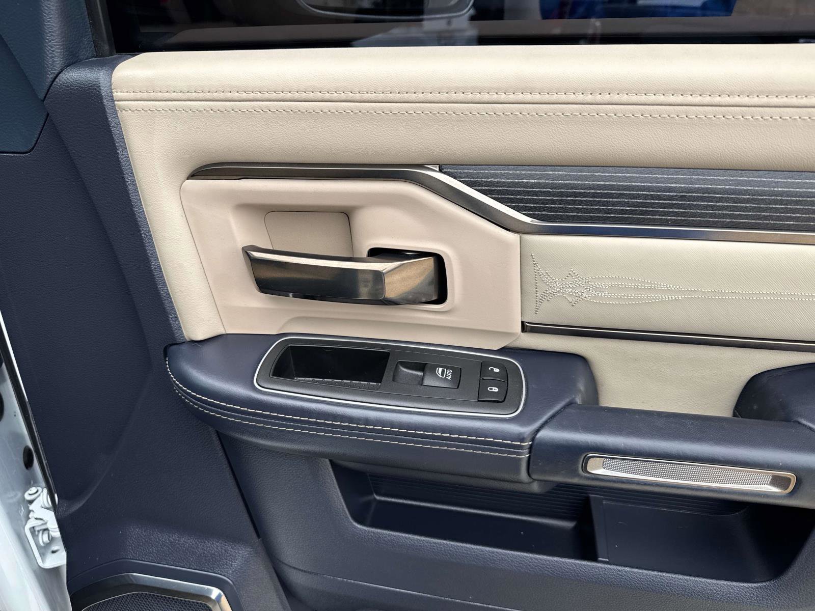 Certified 2022 RAM 2500 Limited w/ Towing Technology Group image 14