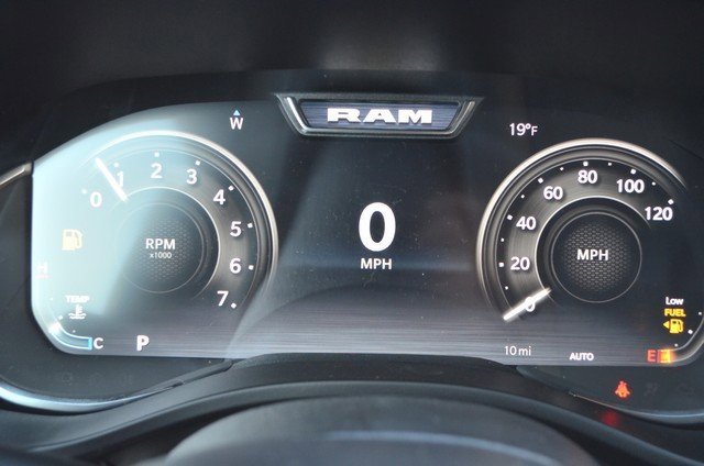 New 2026 RAM 1500 4x4 Crew Cab image 19