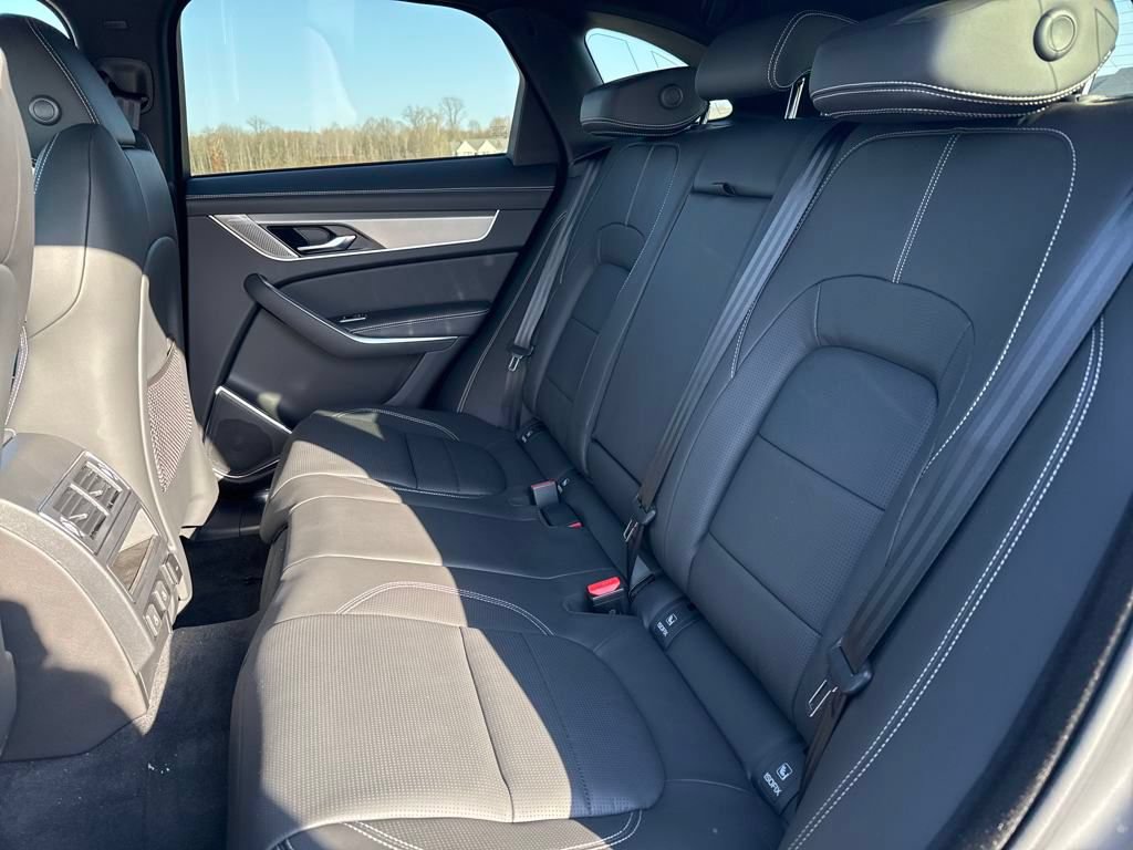 Certified 2026 Jaguar F-PACE R-Dynamic S AWD/4WD image 14