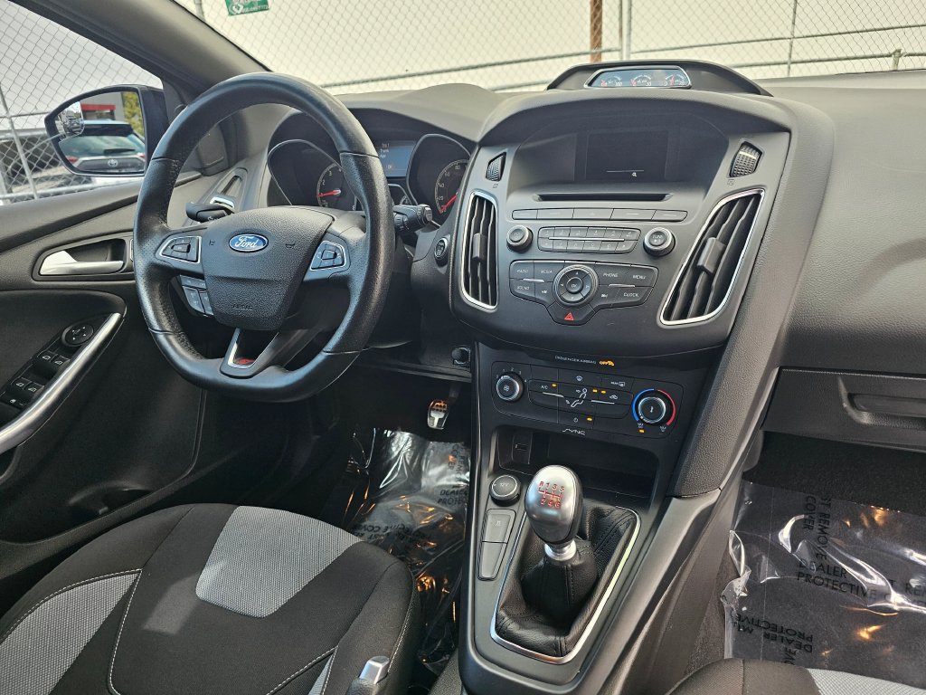 Used 2016 Ford Focus ST FWD image 11