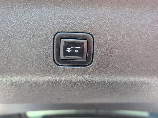 Used 2022 Chevrolet Tahoe High Country AWD/4WD image 10