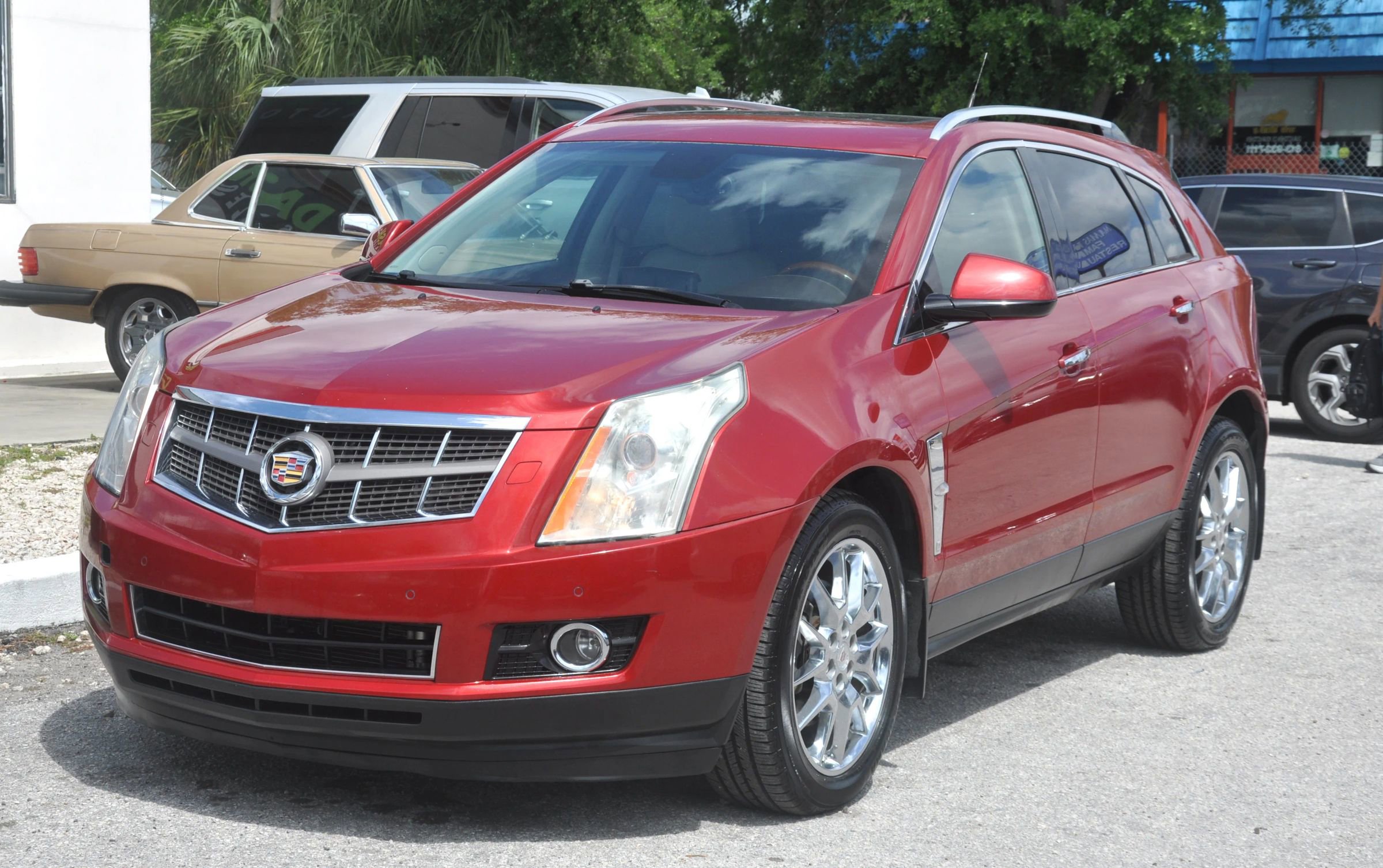 Used 2010 Cadillac SRX Premium image 2