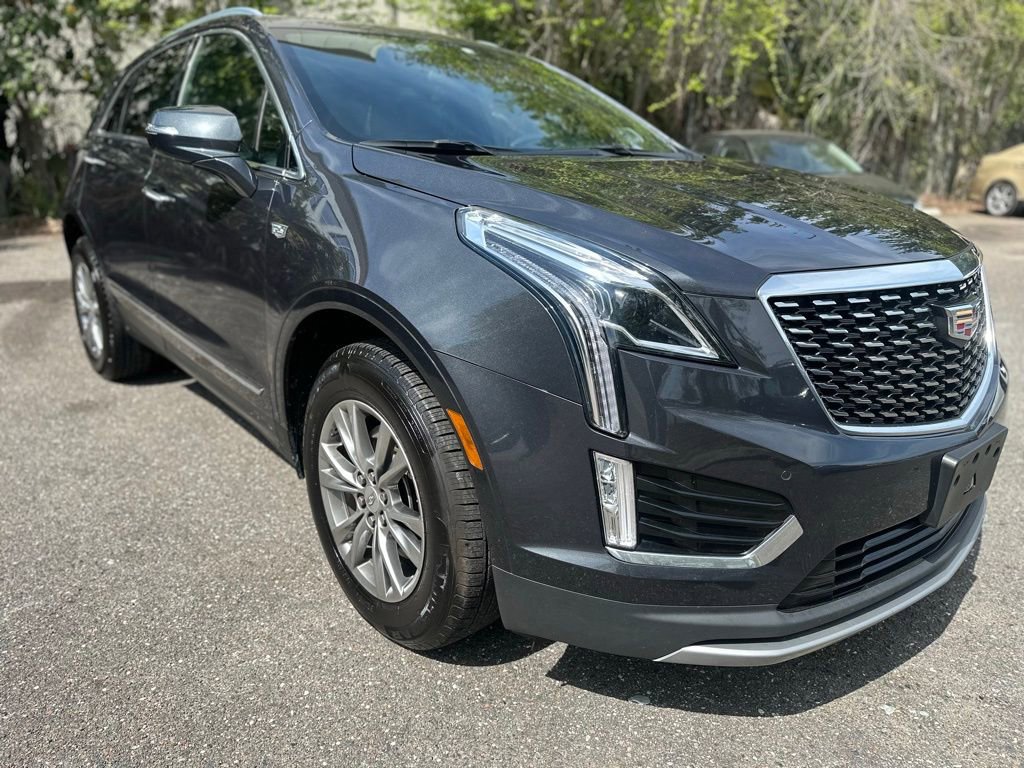 Used 2023 Cadillac XT5 Premium Luxury AWD/4WD image 2