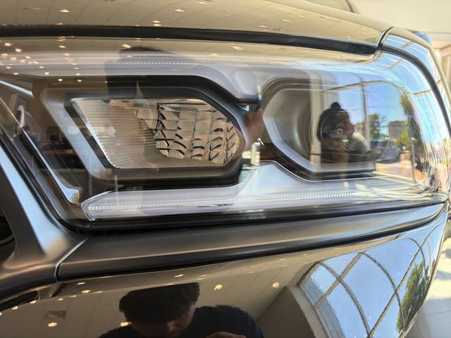 New 2026 Dodge Durango SRT Hellcat w/ Premium Group AWD/4WD image 9