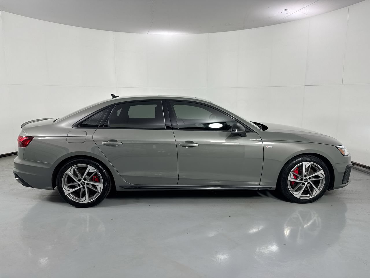 Used 2023 Audi A4 2.0T Premium Plus AWD/4WD image 38