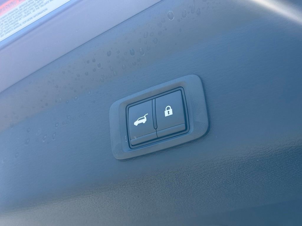 New 2026 Mitsubishi Outlander SE FWD image 9