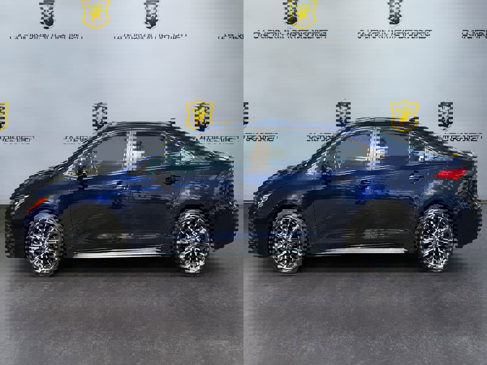 Used 2022 Toyota Corolla XSE w/ Carpet Mat Package (TMS) FWD image 2