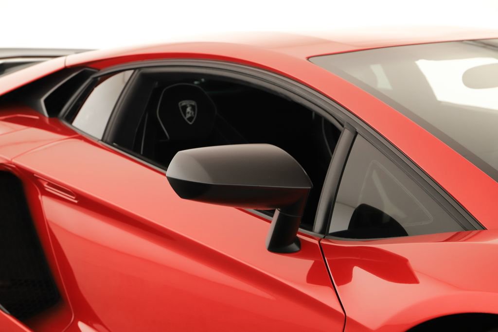 Used 2016 Lamborghini Aventador LP 750-4 Superveloce image 37