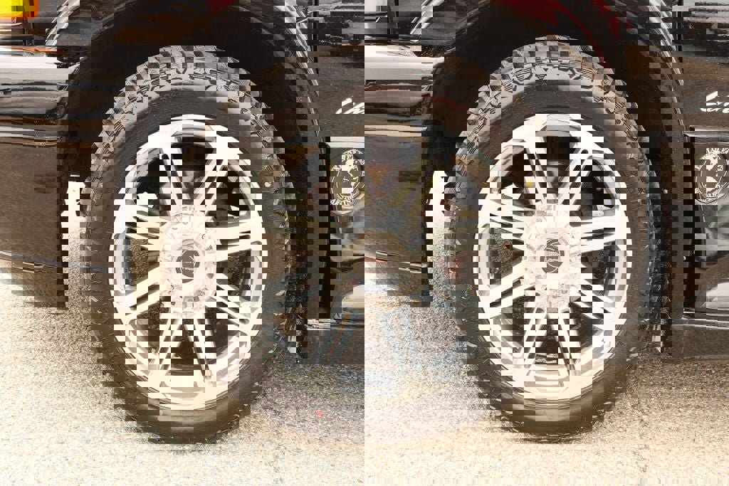 Used 2018 GMC Savana 2500 Extended w/ Enhanced Convenience Package image 9