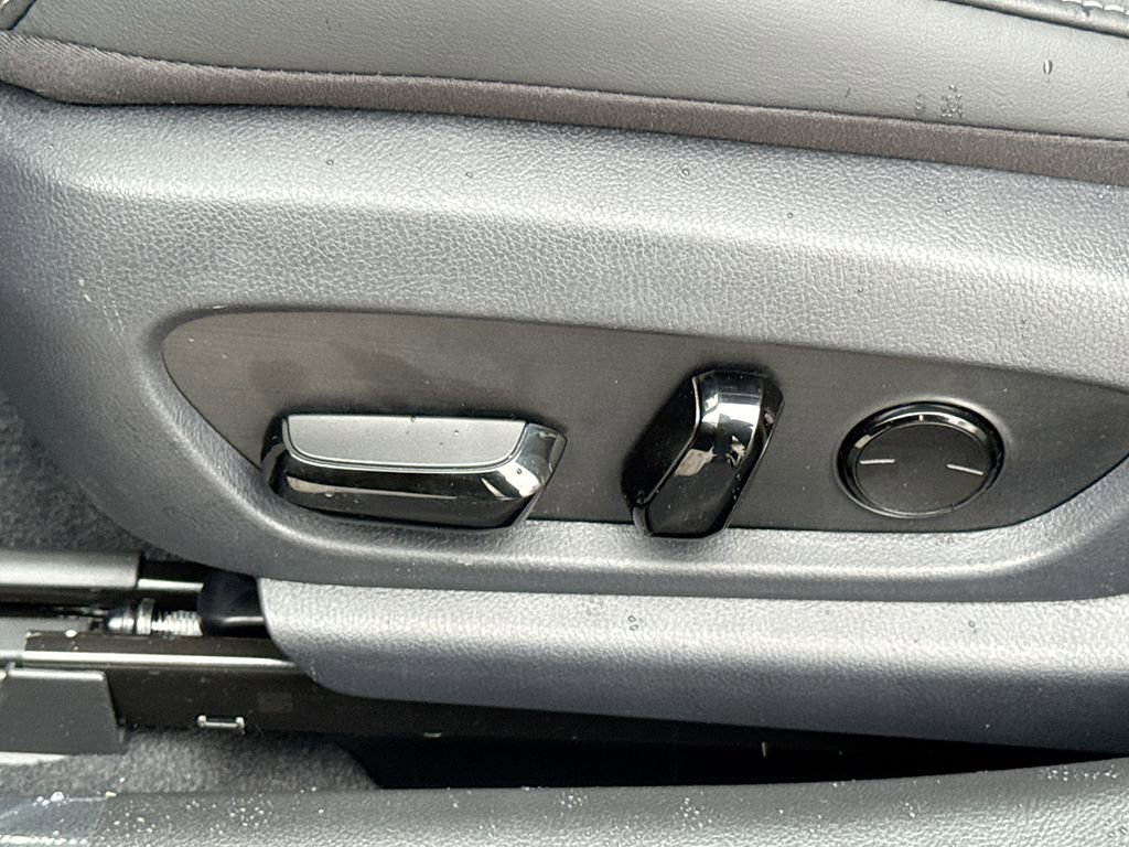 New 2025 Lexus ES 350 F Sport image 15