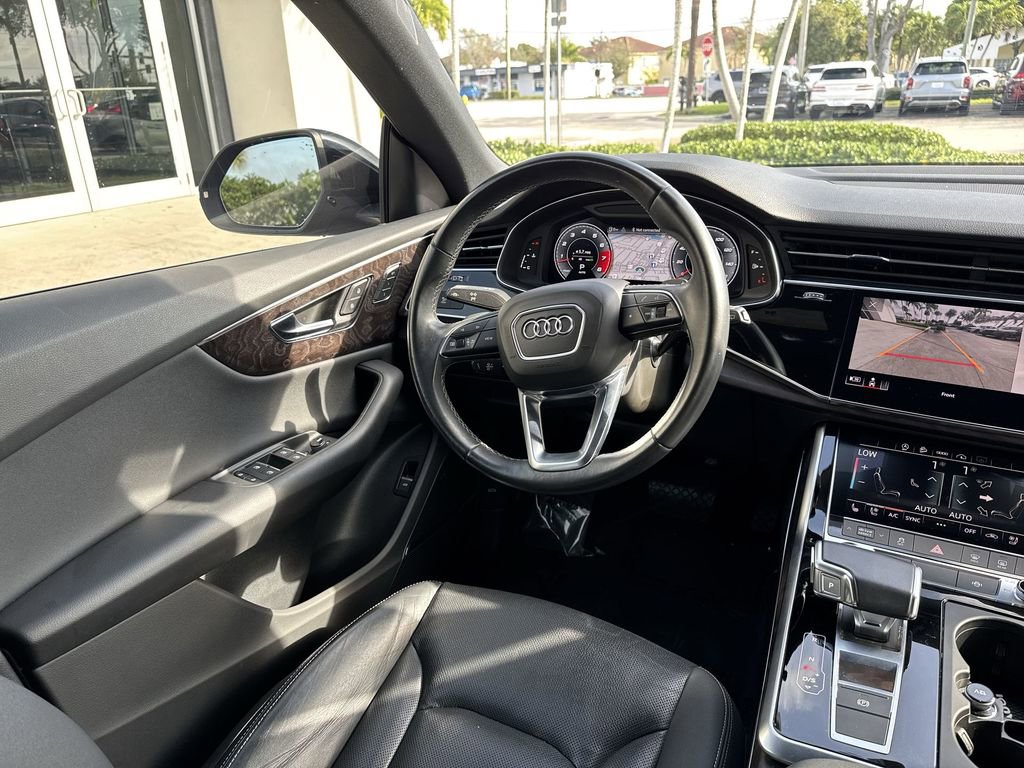 Used 2021 Audi Q8 Premium Plus w/ Premium Plus Package image 22