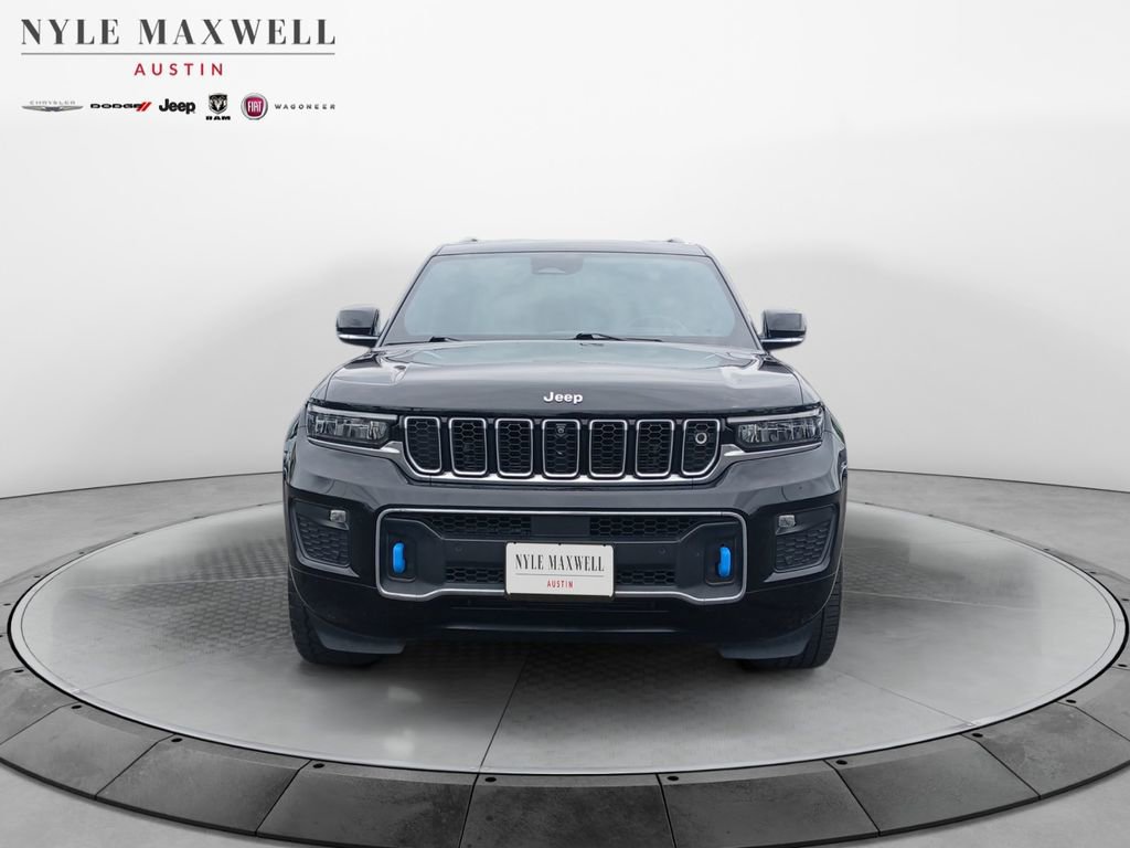 Used 2022 Jeep Grand Cherokee Overland w/ Advanced Protech Group III AWD/4WD image 18