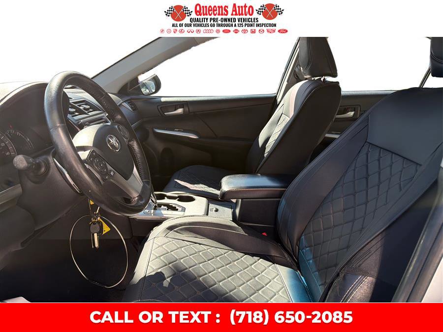 Used 2013 Toyota Camry SE FWD image 10