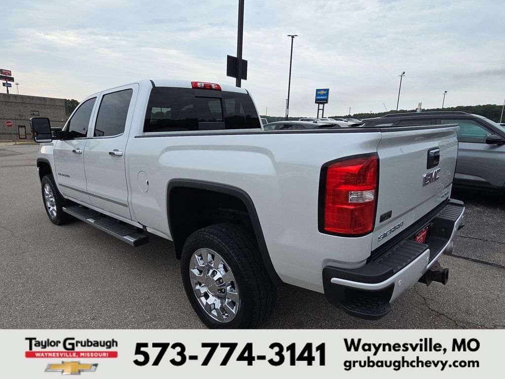 Used 2018 GMC Sierra 2500 Denali w/ Duramax Plus Package AWD/4WD image 6