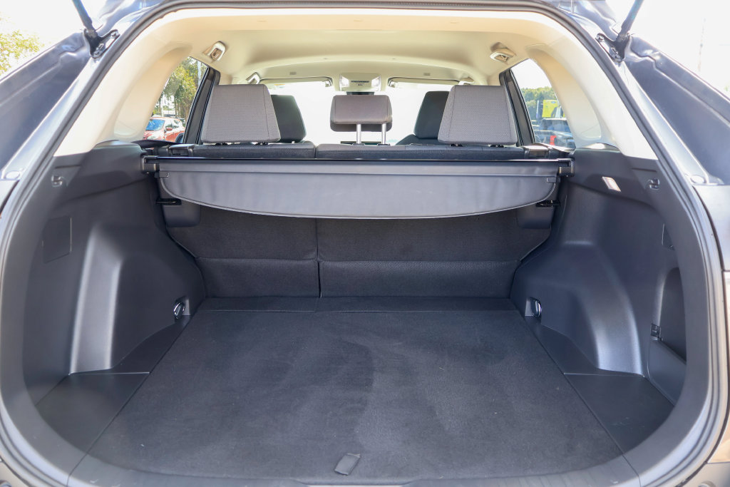 Used 2025 Toyota RAV4 XLE FWD image 27