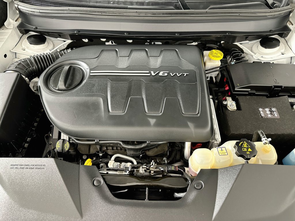 Certified 2021 Jeep Cherokee Latitude Lux AWD/4WD image 39