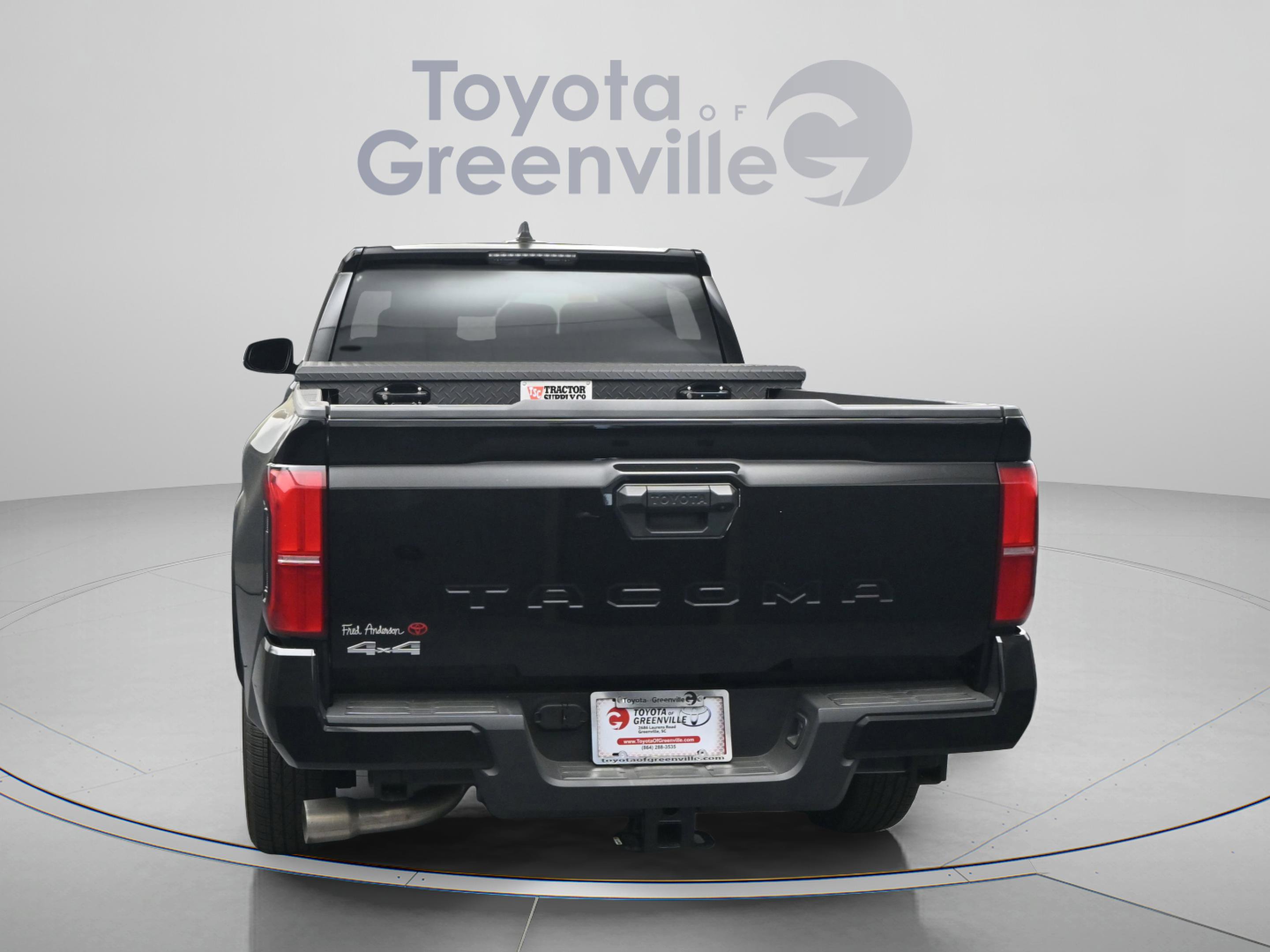 Certified 2024 Toyota Tacoma SR5 AWD/4WD image 13