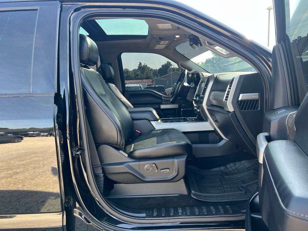 Used 2017 Ford F250 Lariat w/ Lariat Ultimate Package AWD/4WD image 24