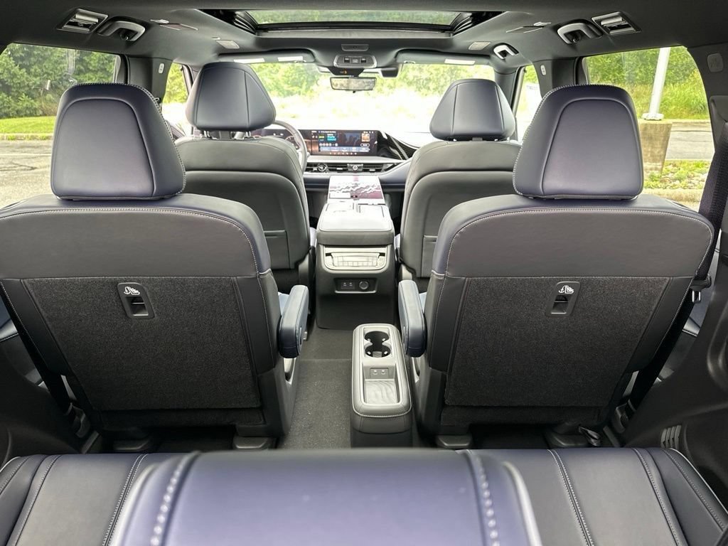 New 2027 INFINITI QX80 Sensory w/ Sport Exterior Package AWD/4WD image 28