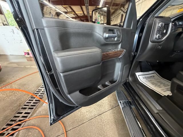 Used 2021 GMC Sierra 2500 SLT w/ SLT Convenience Package AWD/4WD image 8