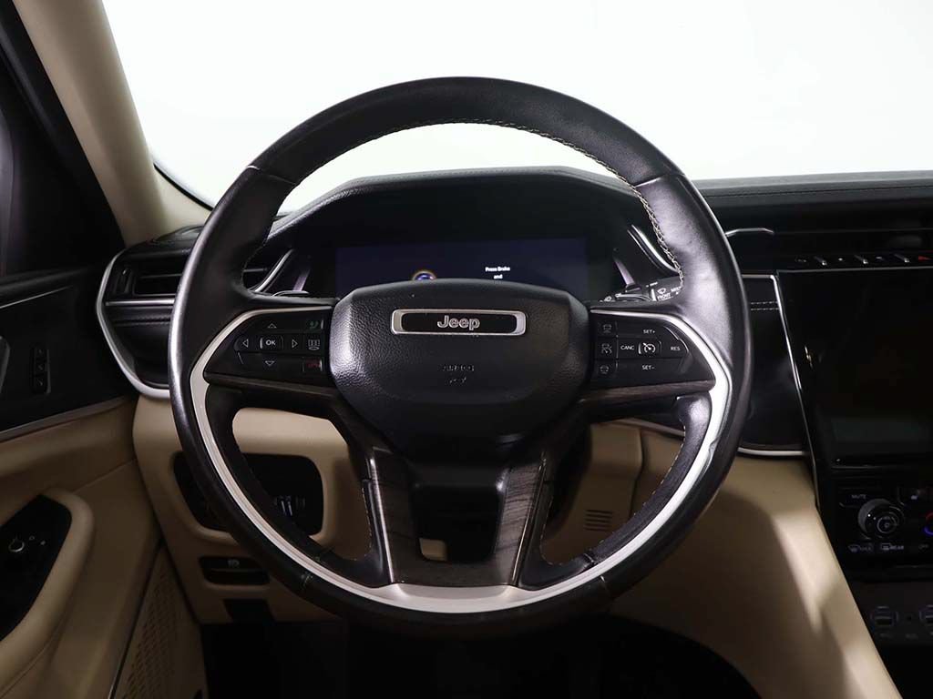 Used 2022 Jeep Grand Cherokee Limited AWD/4WD image 45