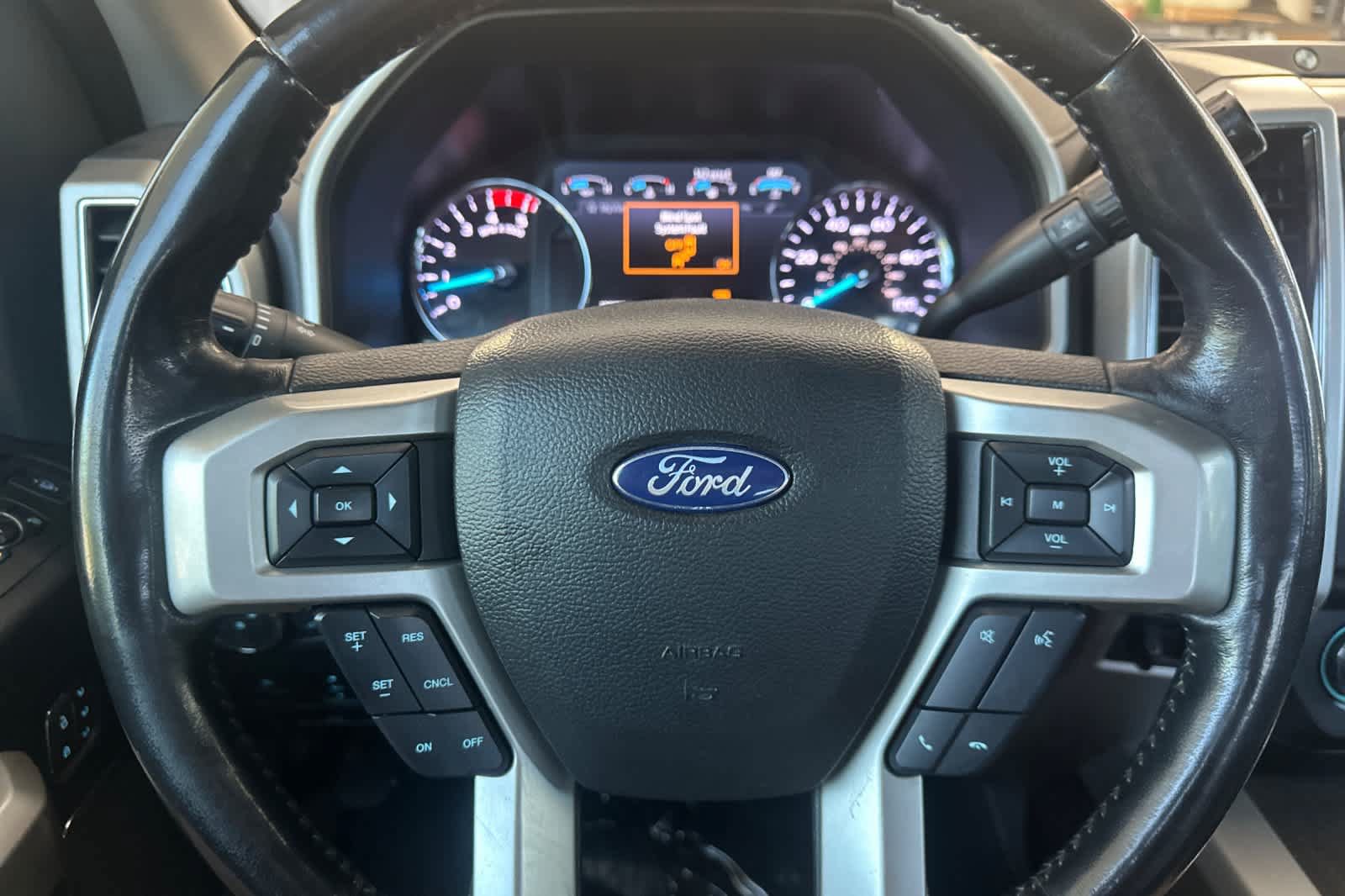 Used 2021 Ford F350 Lariat w/ Lariat Ultimate Package AWD/4WD image 23