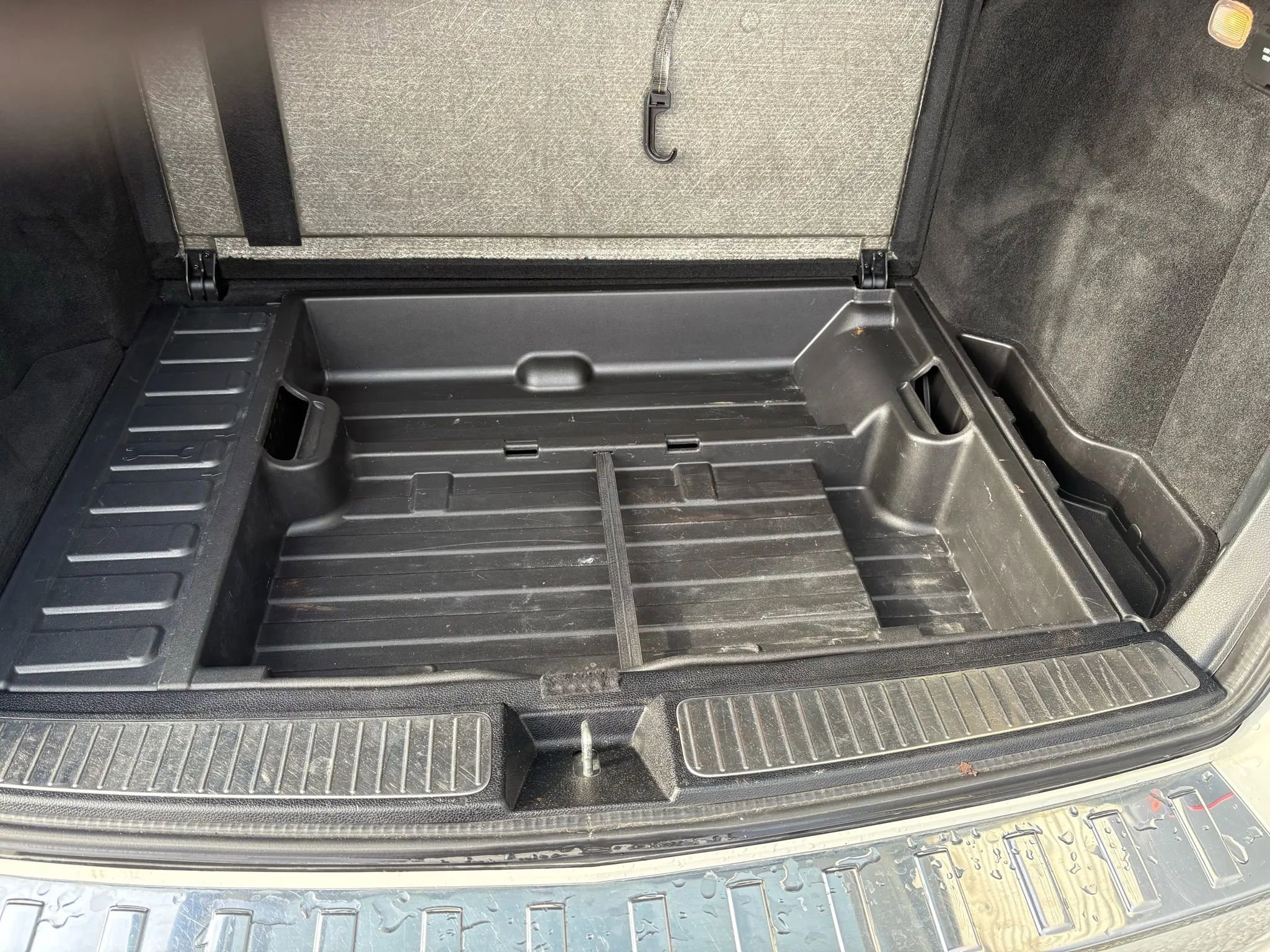 Used 2010 Mercedes-Benz GLK 350 4MATIC image 24