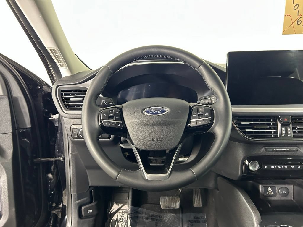 Used 2024 Ford Escape Platinum AWD/4WD image 8