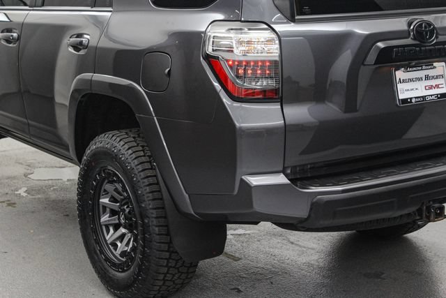 Used 2022 Toyota 4Runner TRD Off-Road Premium AWD/4WD image 9