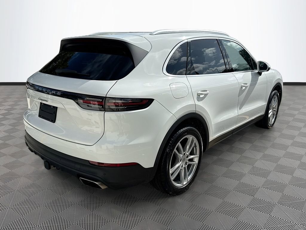 Used 2023 Porsche Cayenne image 8