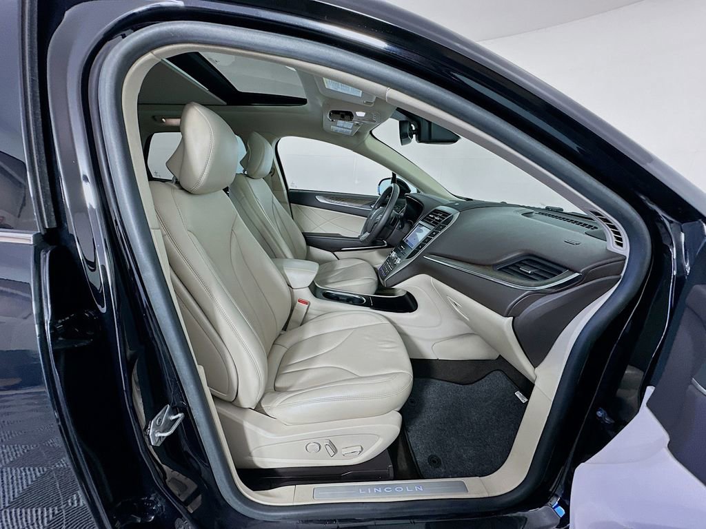 Used 2019 Lincoln MKC Reserve w/ MKC Technology Package image 30