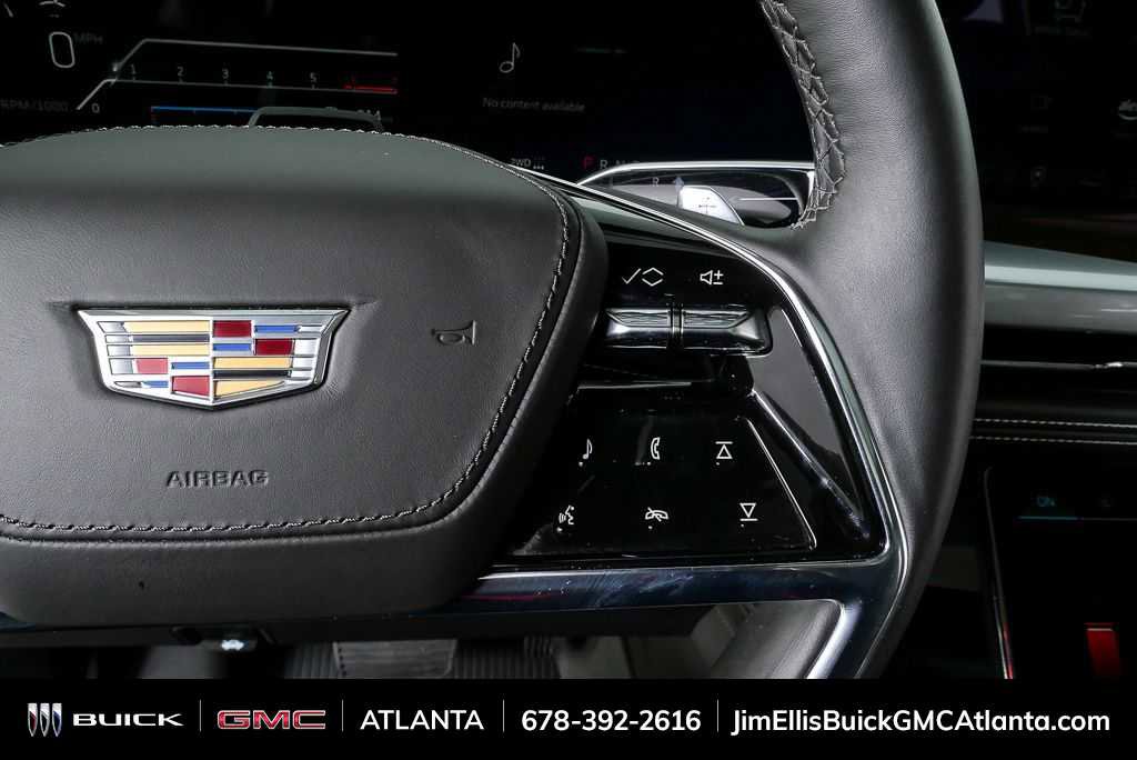 Used 2025 Cadillac Escalade ESV Sport Platinum image 12