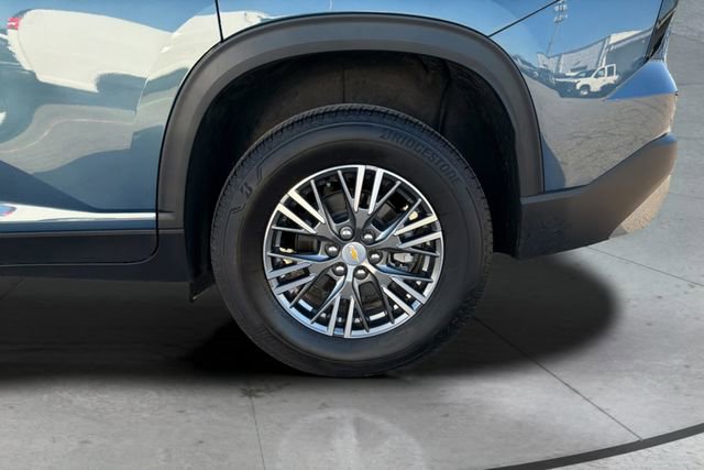Used 2025 Chevrolet Traverse LT w/ Driver Confidence Package image 27