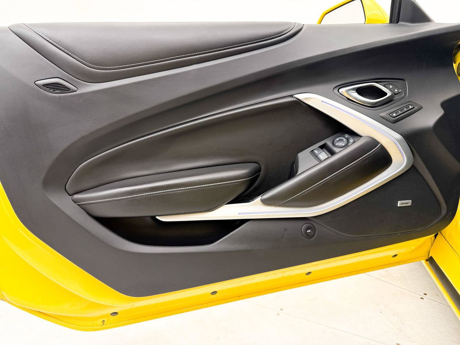 Used 2017 Chevrolet Camaro SS RWD image 29