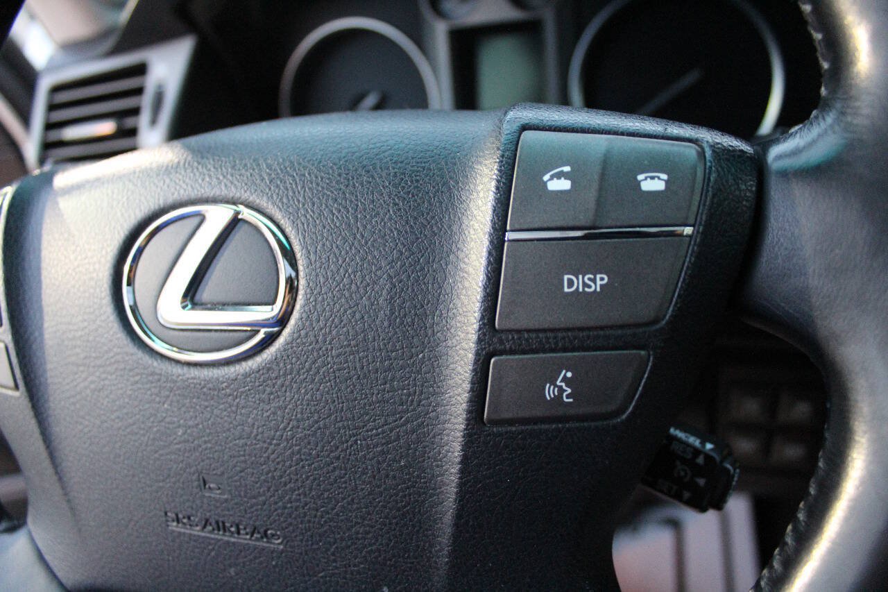 Used 2011 Lexus LX 570 4WD w/ Luxury Pkg image 13