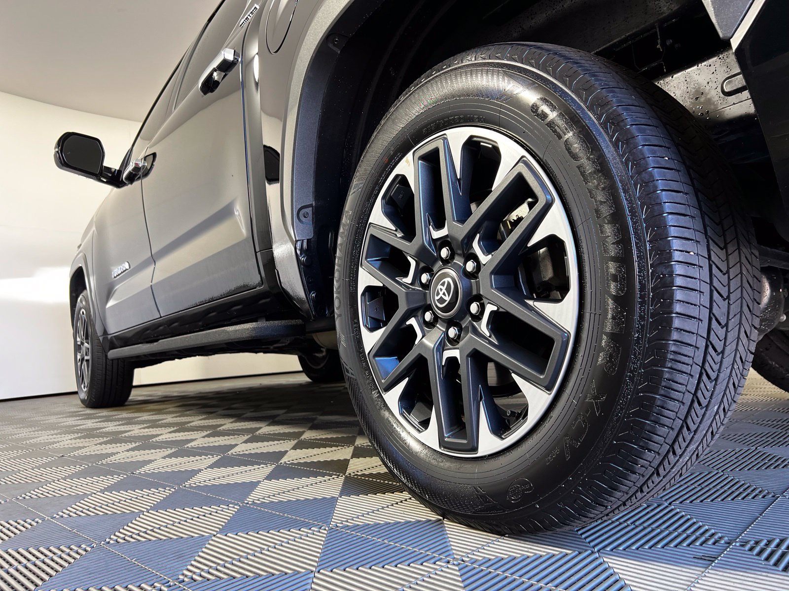 Certified 2026 Toyota Tundra Limited AWD/4WD image 29