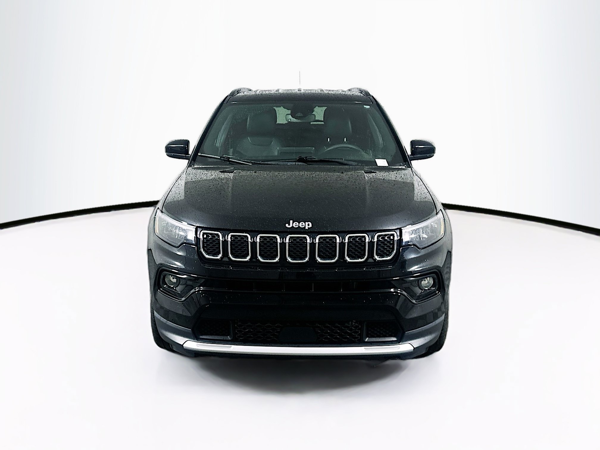 Used 2023 Jeep Compass Limited AWD/4WD image 2