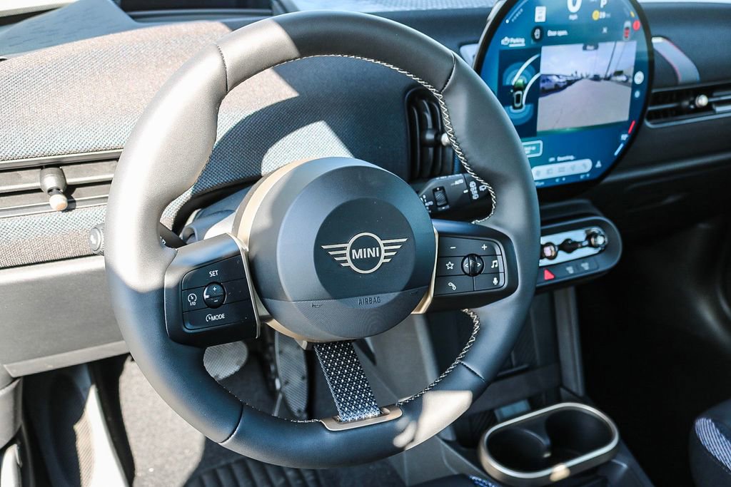 Used 2025 MINI Cooper 2-Door Hardtop image 15