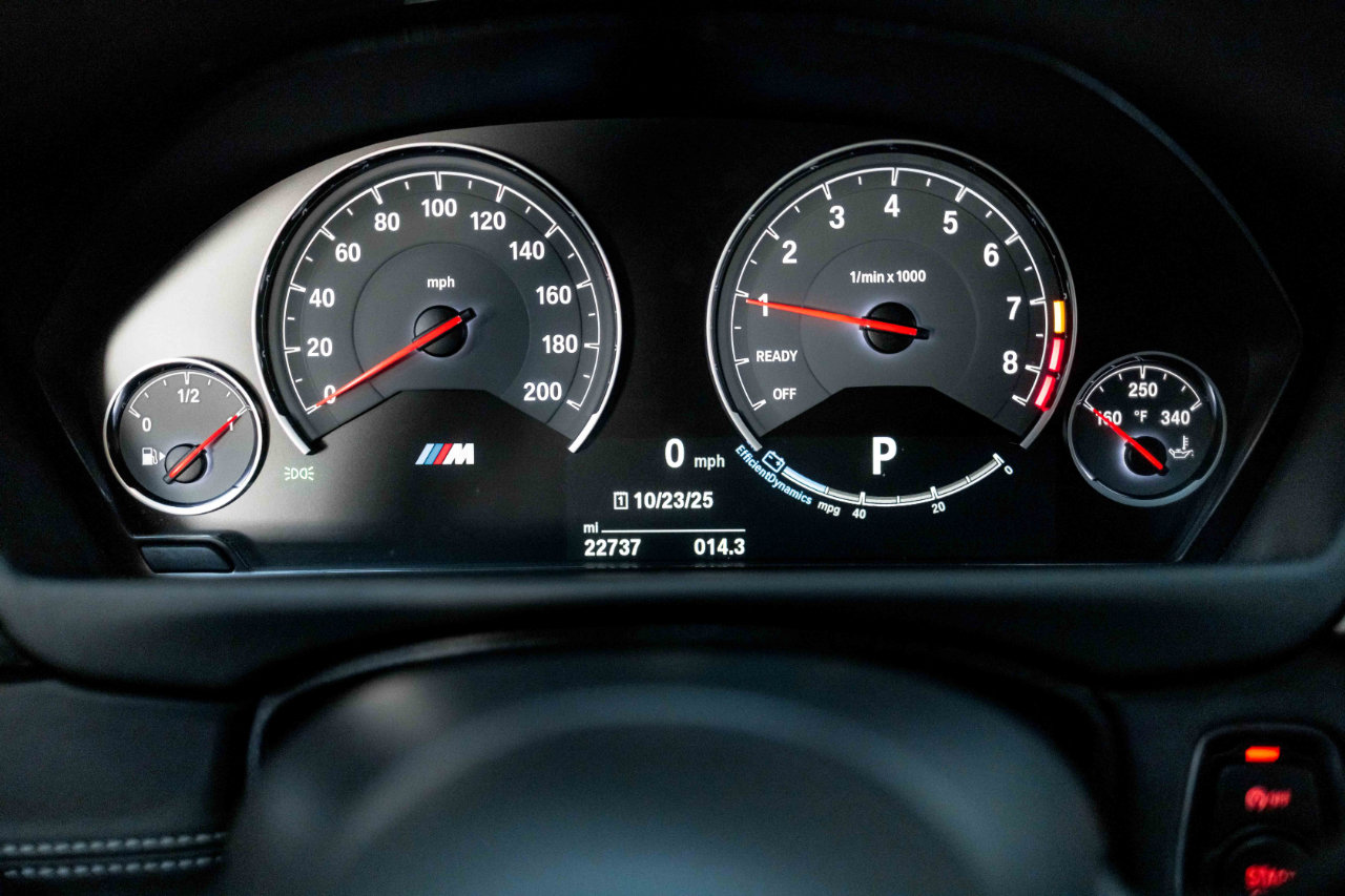 Used 2019 BMW M4 CS w/ Executive Package image 66