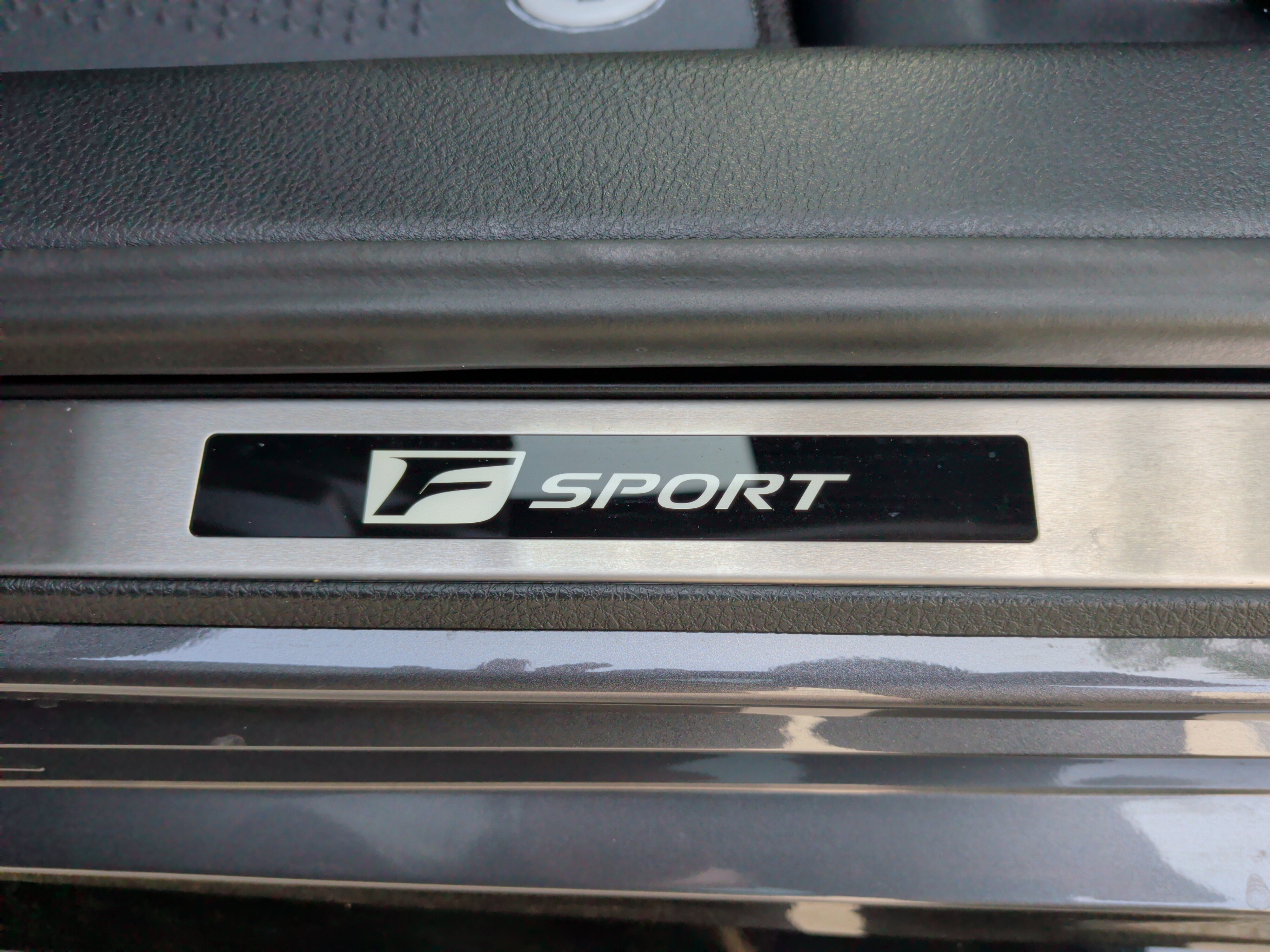 Used 2023 Lexus IS 500 w/ Accessory Package image 37