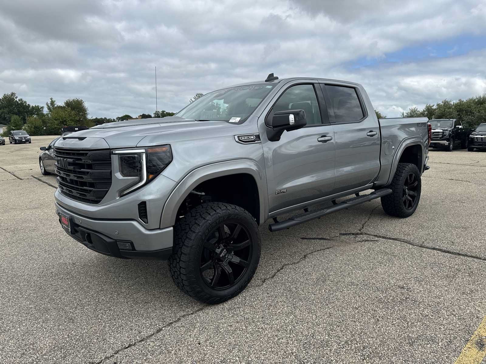 New 2025 GMC Sierra 1500 Elevation w/ Elevation Premium Package AWD/4WD image 4