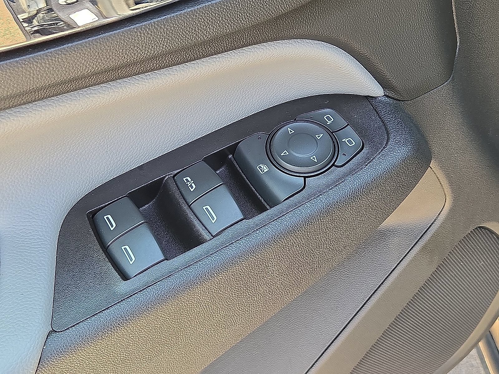 Used 2022 Chevrolet Equinox LT FWD image 22