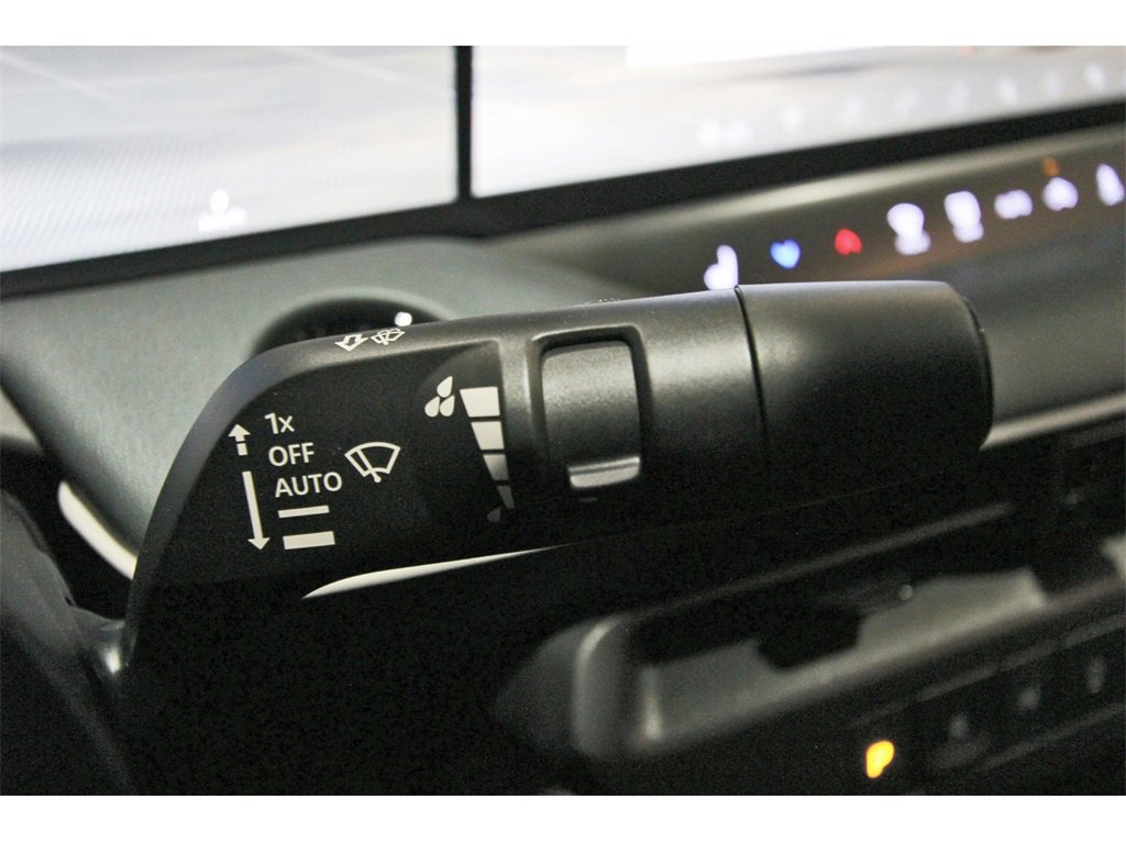 New 2026 Nissan Leaf Platinum+ w/ Cargo Package (Platinum+) image 18