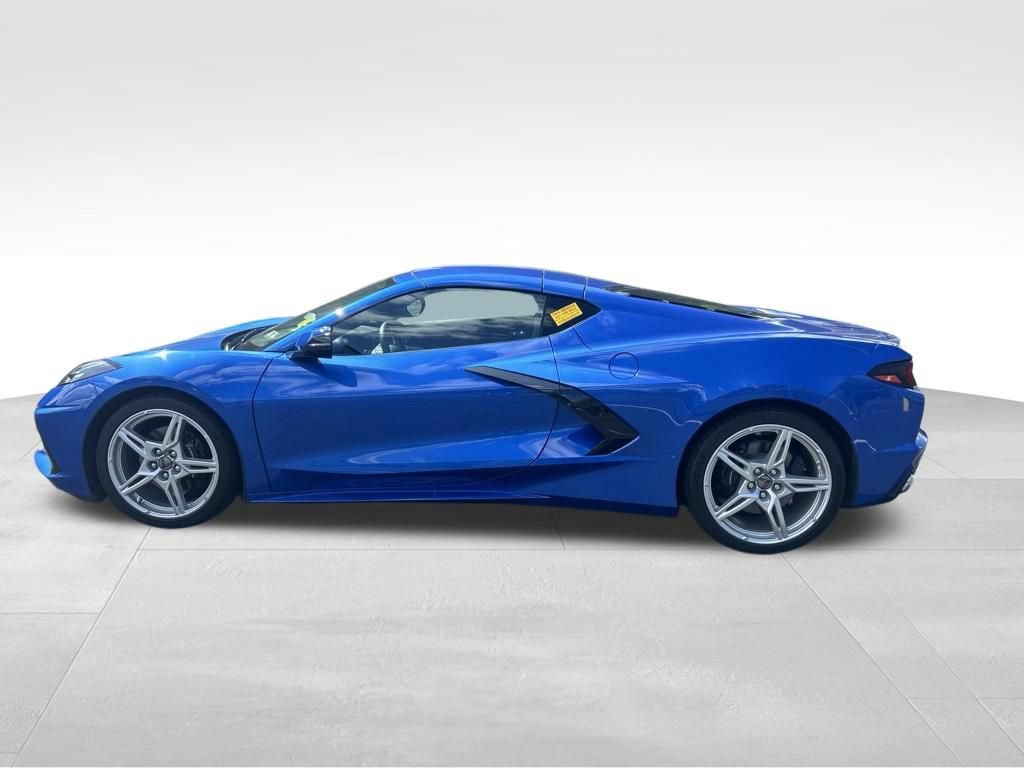 Used 2023 Chevrolet Corvette Stingray Coupe w/ 1LT RWD video 2