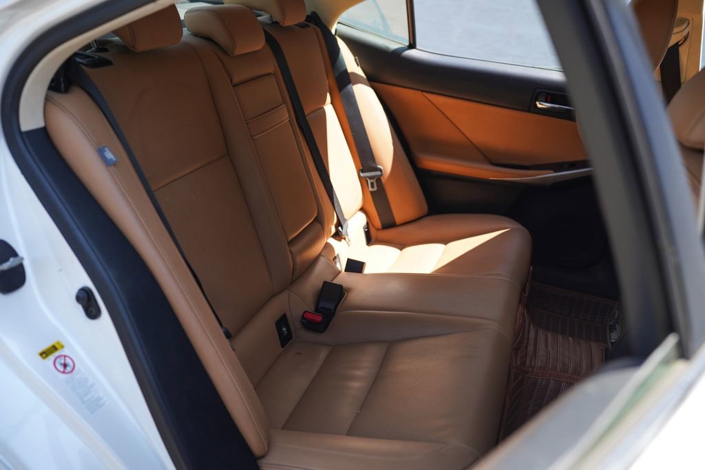 Used 2016 Lexus IS 200t w/ Premium Package RWD image 26