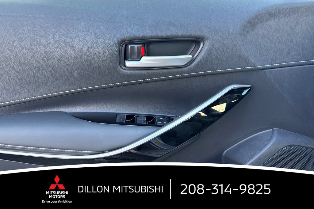 Used 2025 Toyota Corolla XSE FWD image 11