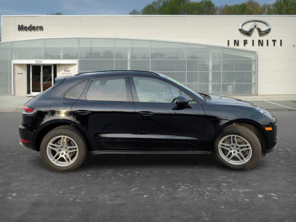 Used 2021 Porsche Macan image 3