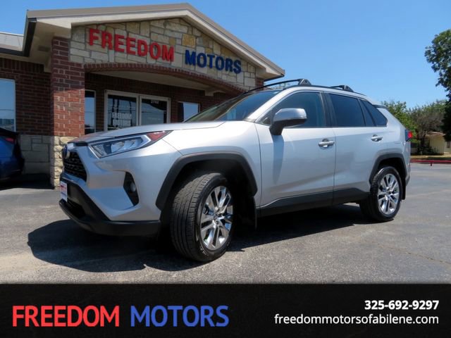 Used 2021 Toyota RAV4 XLE Premium image 1